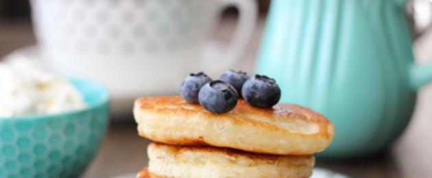 Najjednoduchšie palacinky.  Palacinky ako v škole.  Ako piecť palacinky s kefírom