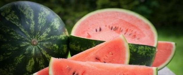 How to find out if a watermelon is ripe in the garden.  When to collect watermelons from the garden - expert advice.  Determined by the crust
