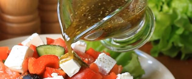 “Greek” salad with soy sauce is a recipe proven over the years.  Greek salad dressing: recipes Greek salad recipe with garlic sauce