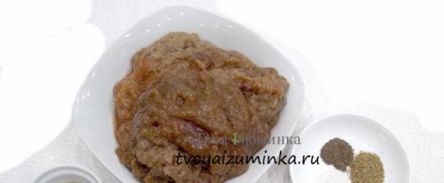 튀긴 잉어 캐비어(ikryaniki).  캐비어 팬케이크 요리법 : 생선 알로 만든 팬케이크 잉어 캐비어로 만든 캐비어 팬케이크 레시피