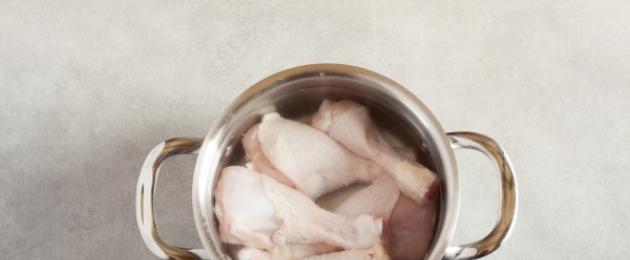Mit Nüssen und Knoblauch geschmortes Hühnchen.  Hühnchen mit Walnüssen – Schritt-für-Schritt-Rezepte für die Zubereitung eines georgischen Gerichts zu Hause mit Fotos.  Rezept für Hühnchen mit Walnüssen