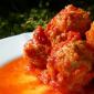 Cooking meatballs in a slow cooker Gravy with meatballs in a slow cooker