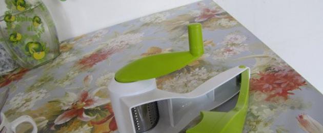 How to sharpen a fine vegetable grater.  How to sharpen a vegetable grater yourself.  With a knife