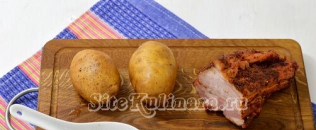 Мясо с картошкой и беконом в фольге. Картошка с беконом запеченная в фольге. Картошка запеченная с беконом - общие принципы приготовления