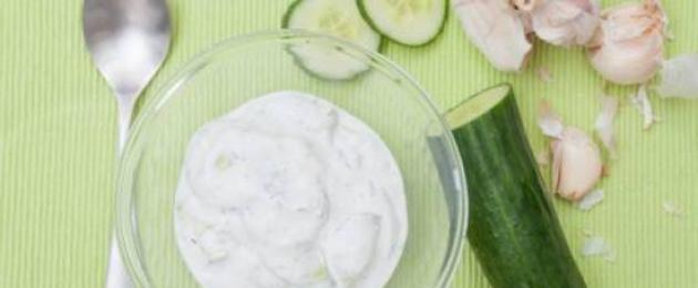 Sauce with cucumber and tzatziki garlic.  How to cook Tzatziki: ingredients, recipes and cooking secrets.  Sauce with lemon juice and herbs